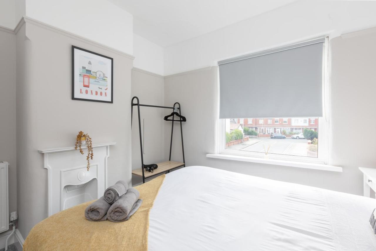 Charles Alexander Short Stay - Ansdell House Blackpool Eksteriør billede
